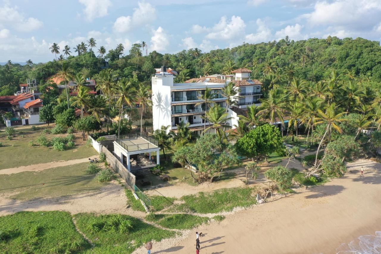 Naomi Beach Resort - Adults Only Велигама Экстерьер фото